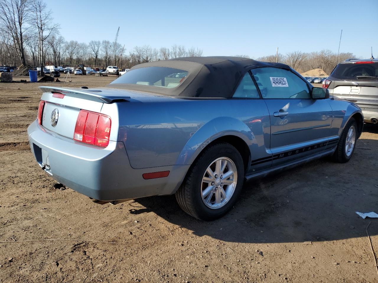 2007 Ford Mustang - Image 3
