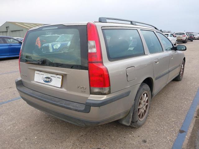 2001 VOLVO V70 S 20V