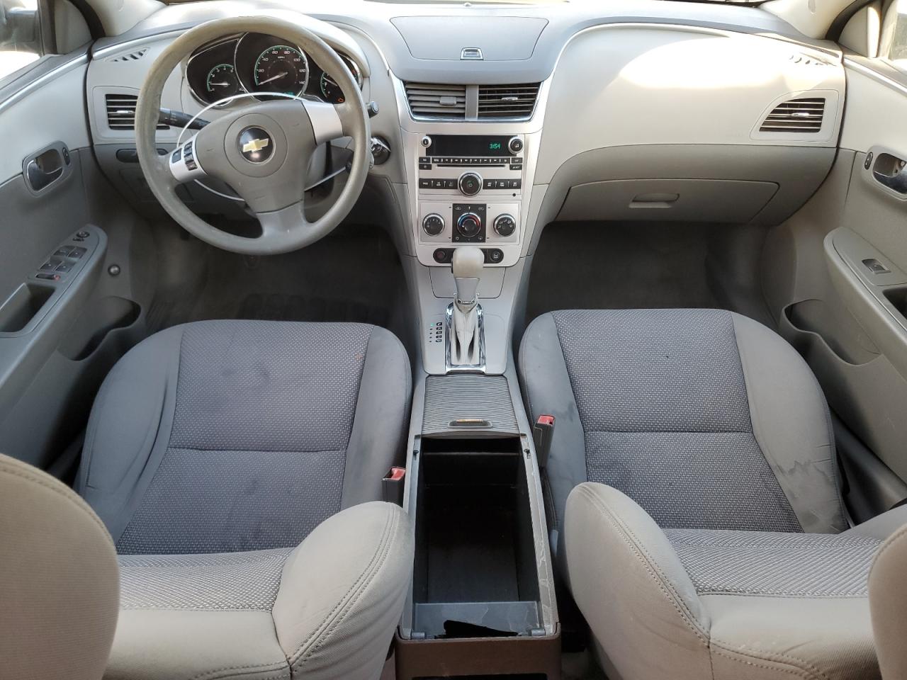 2011 Chevrolet Malibu - Image 8