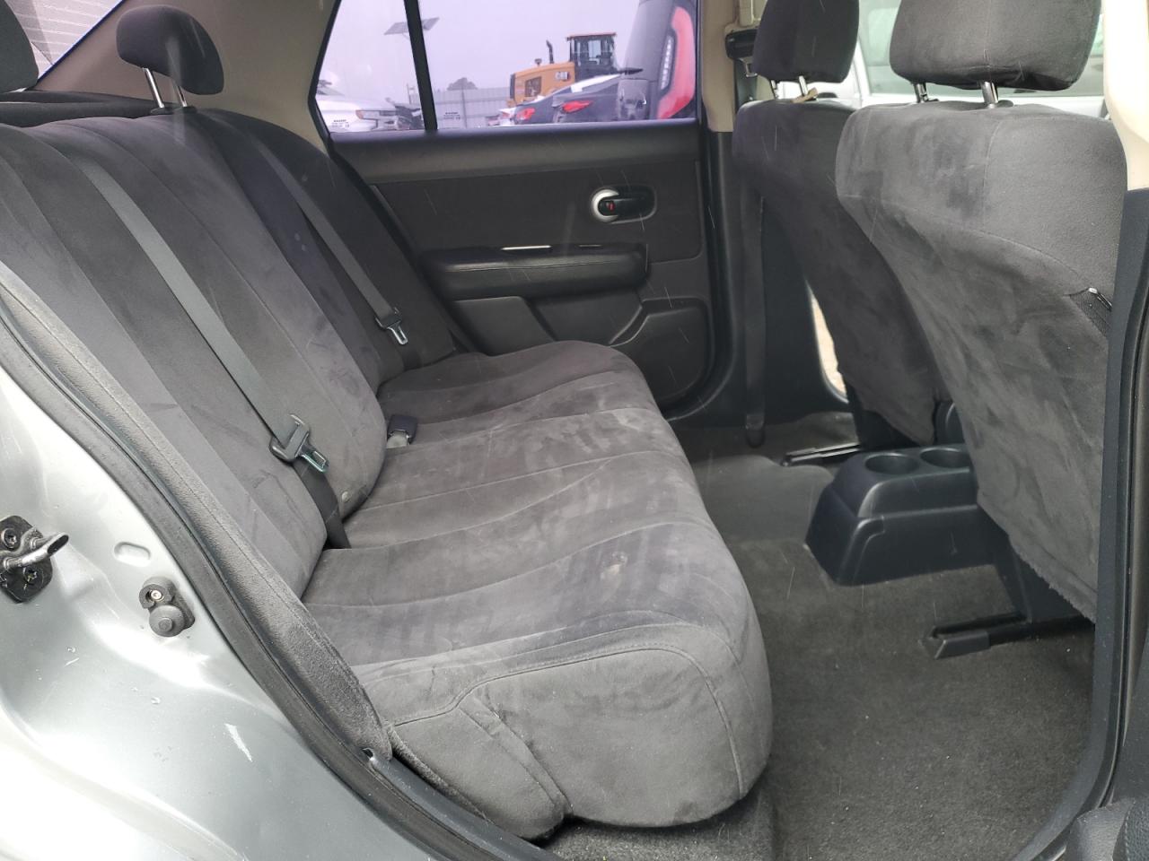 2008 Nissan Versa - Image 10