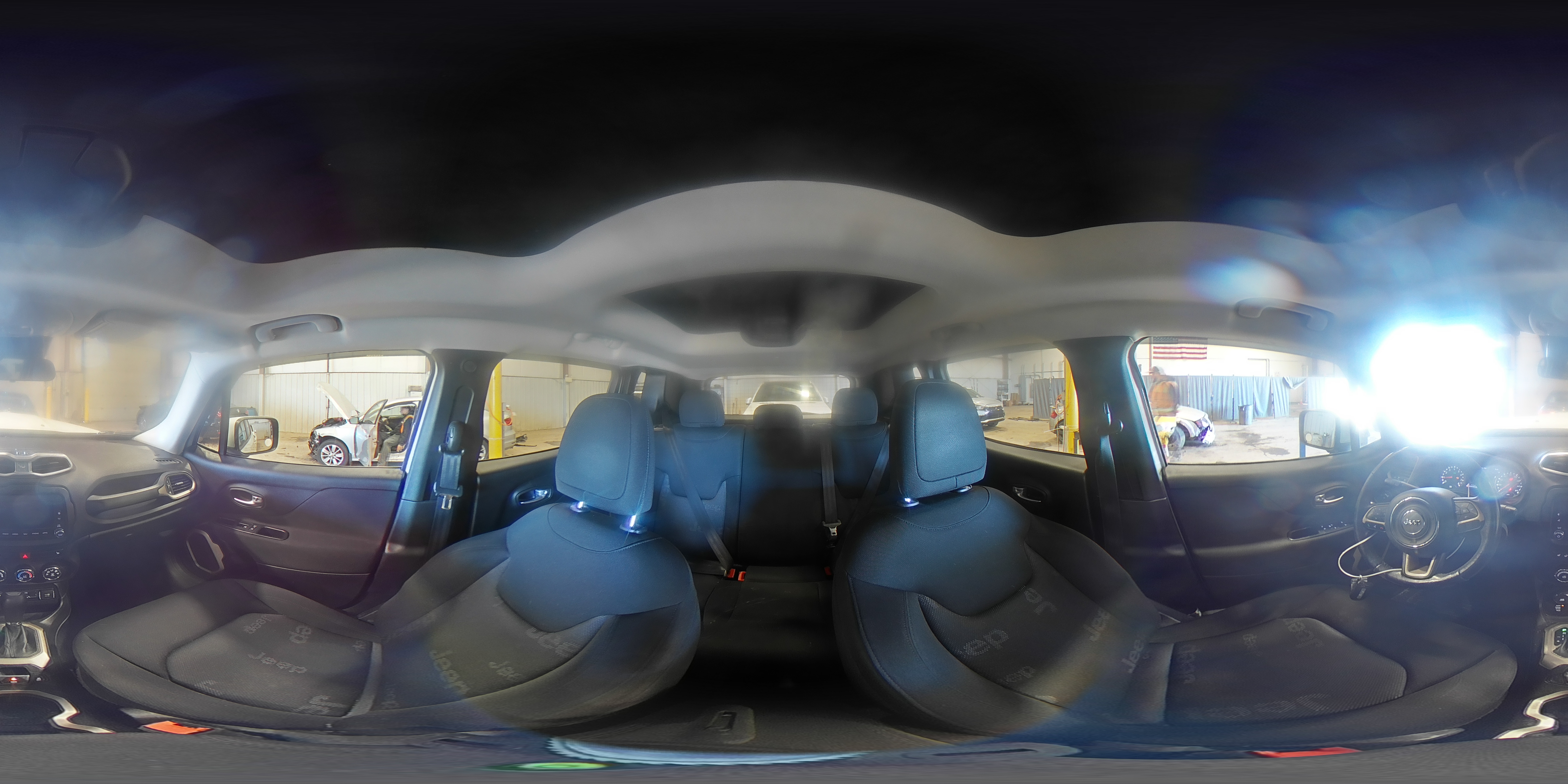 2017 Jeep Renegade - Image 16