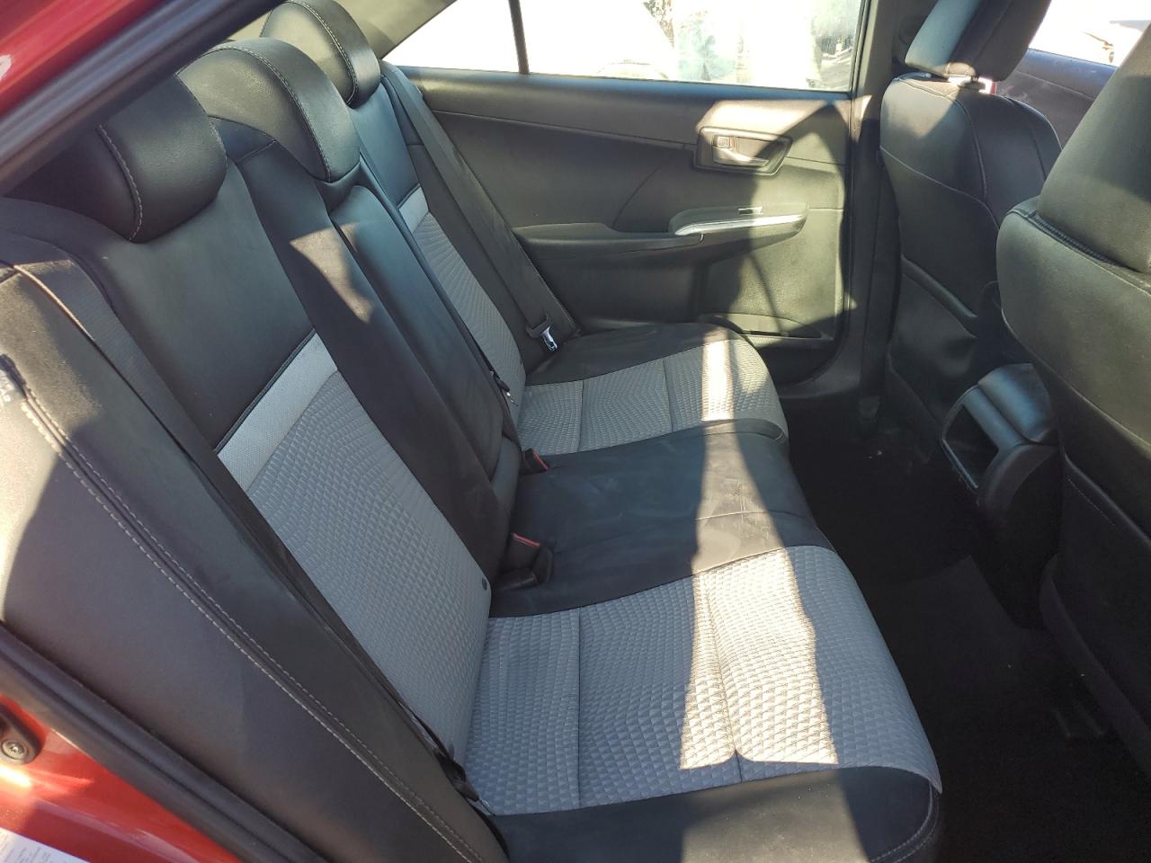 2013 Toyota Camry - Image 10