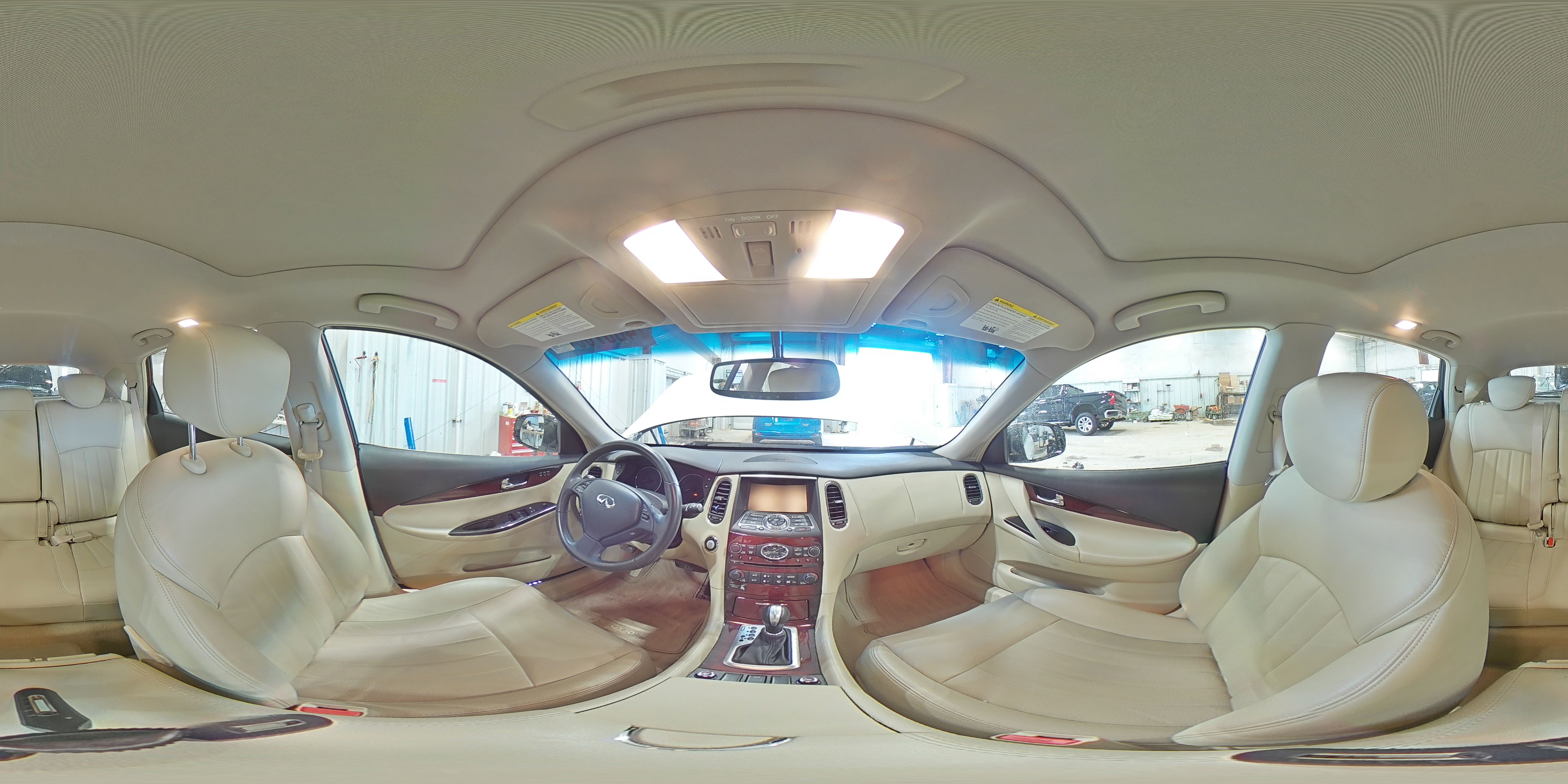 2016 Infiniti QX50 - Image 13