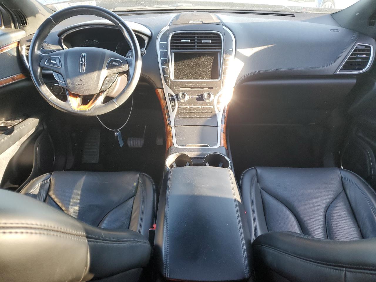 2018 Lincoln MKX - Image 8