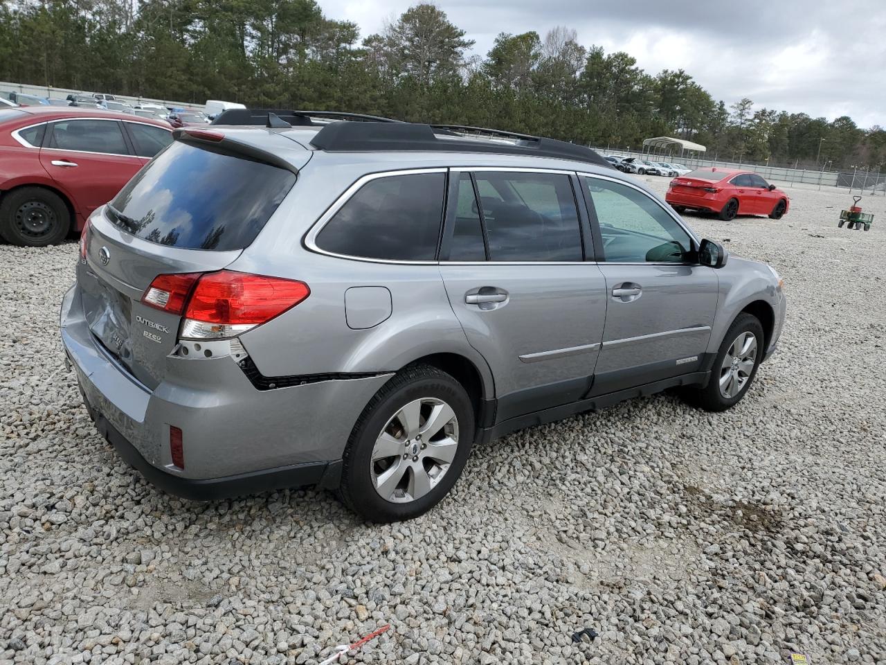 2011 Subaru Outback - Image 3