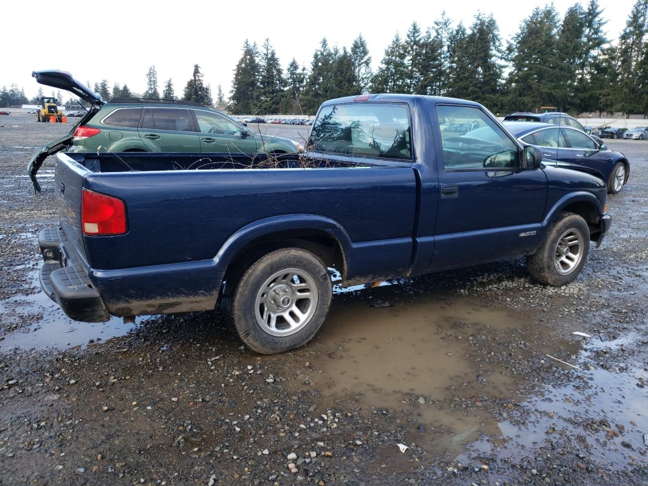 2000 Chevrolet S-10 Pickup - Image 3