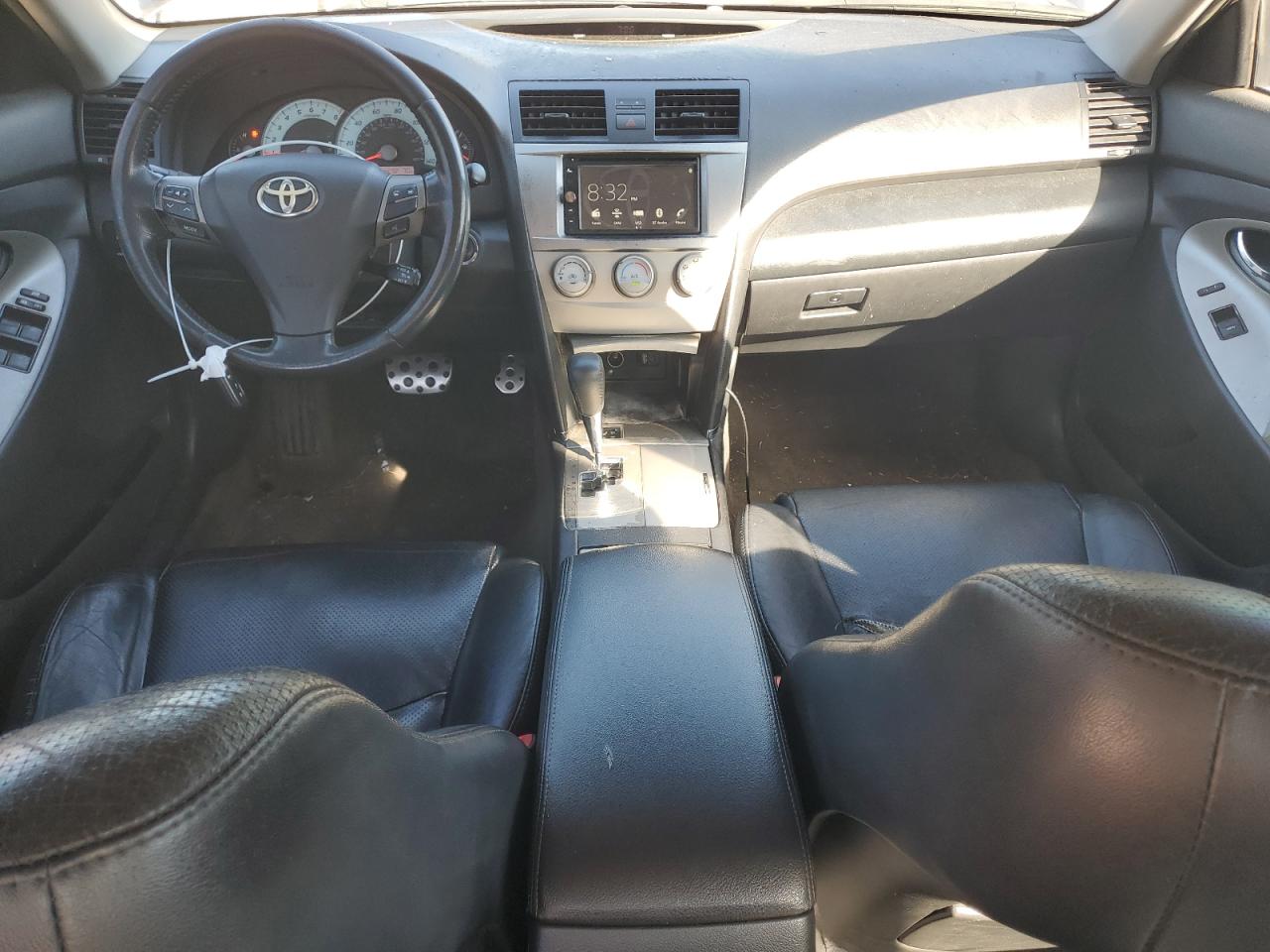 2011 Toyota Camry - Image 8