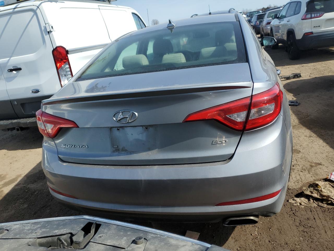 2015 Hyundai Sonata - Image 6