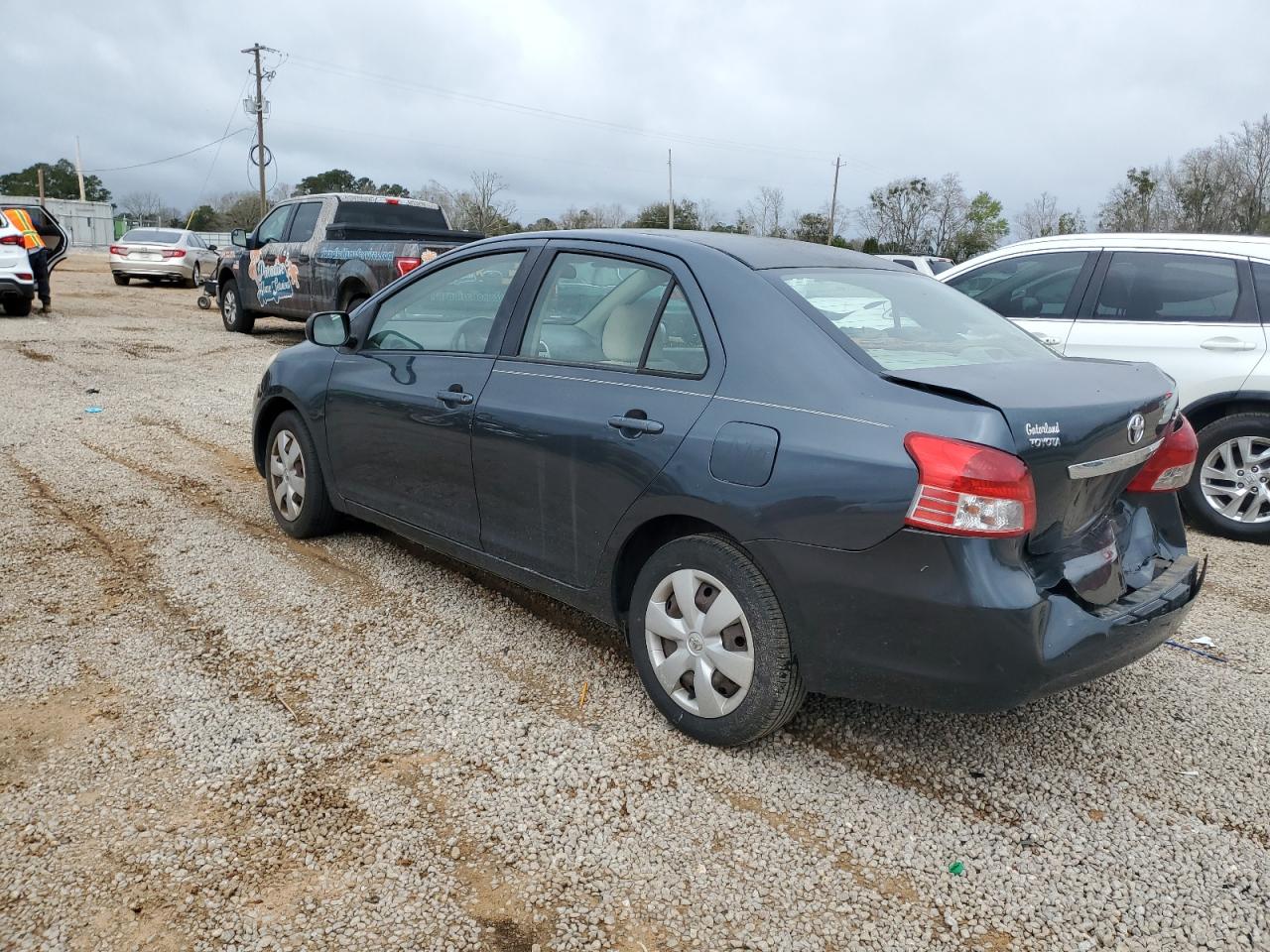 2008 Toyota Yaris - Image 2