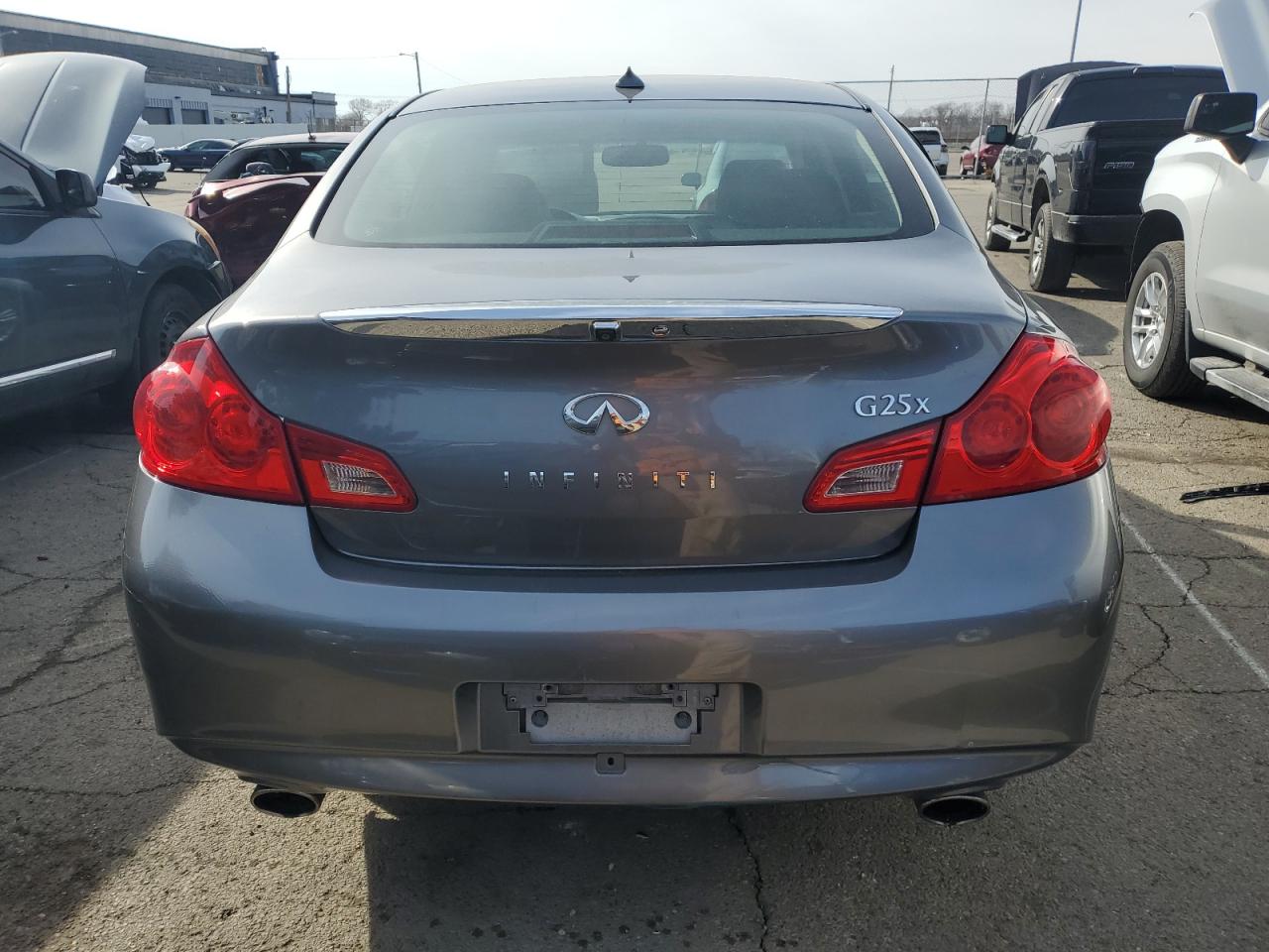 2011 Infiniti G - Image 6