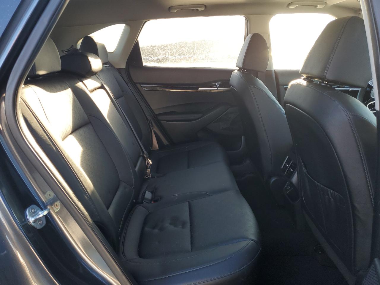 2022 Kia Seltos - Image 11