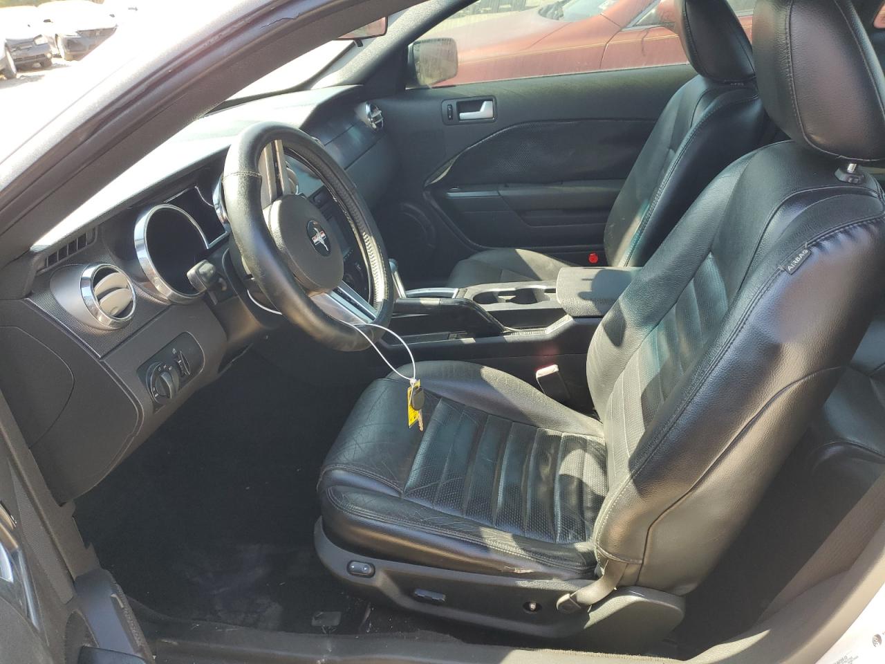 2006 Ford Mustang - Image 7