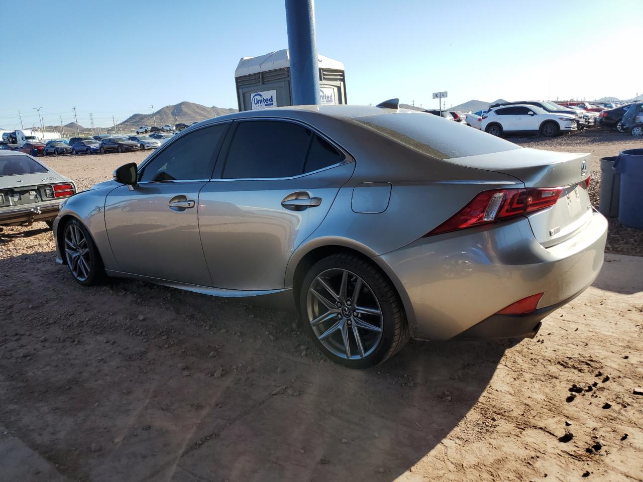 2015 Lexus IS - Image 2