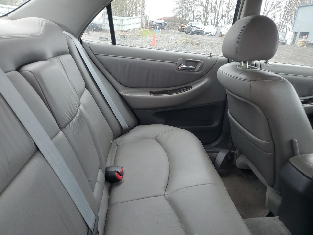 2002 Honda Accord - Image 10