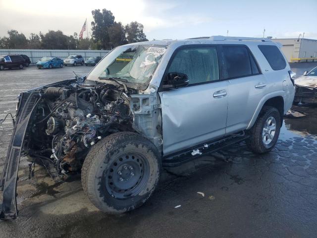 TOYOTA 4RUNNER 2018 Srebrny