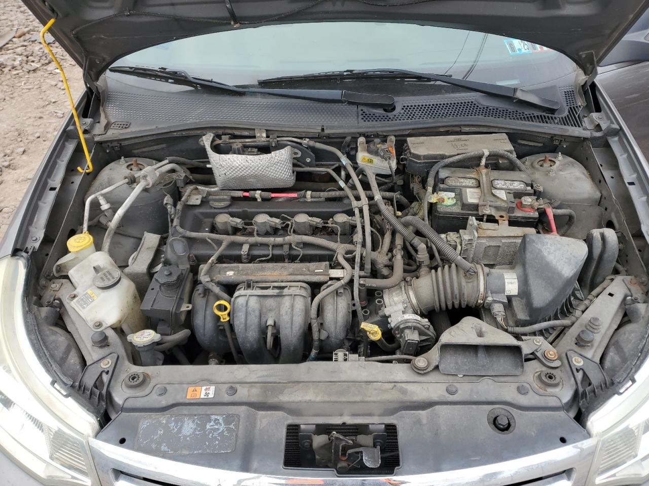 2010 Ford Focus - Image 11