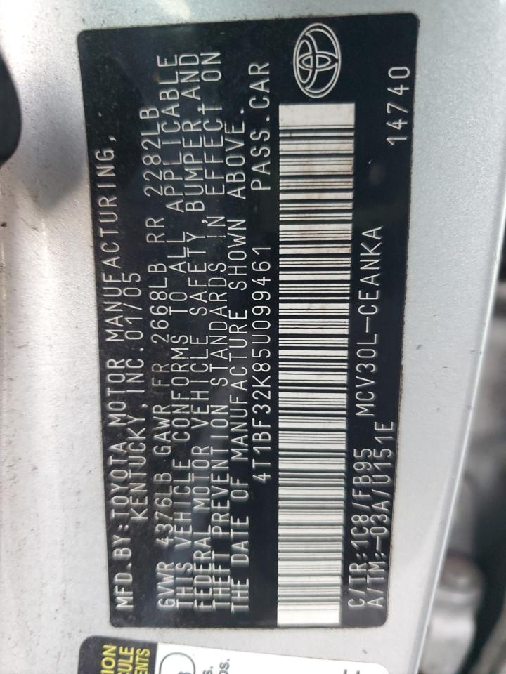 2005 Toyota Camry - Image 12