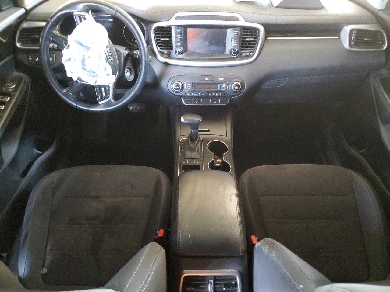 2019 Kia Sorento - Image 8