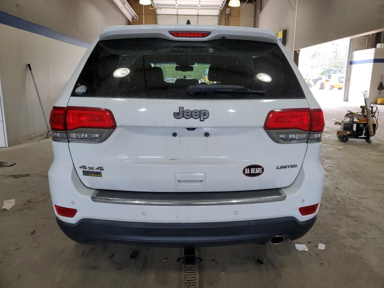 2015 Jeep Grand Cherokee - Image 6