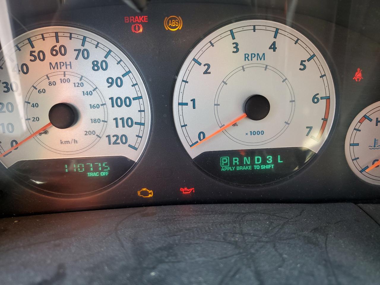 2006 Chrysler Town & Country - Image 9