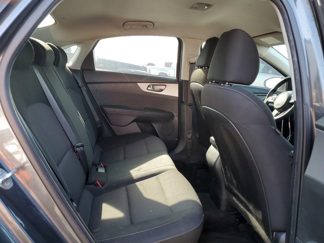 2022 Kia Forte - Image 10