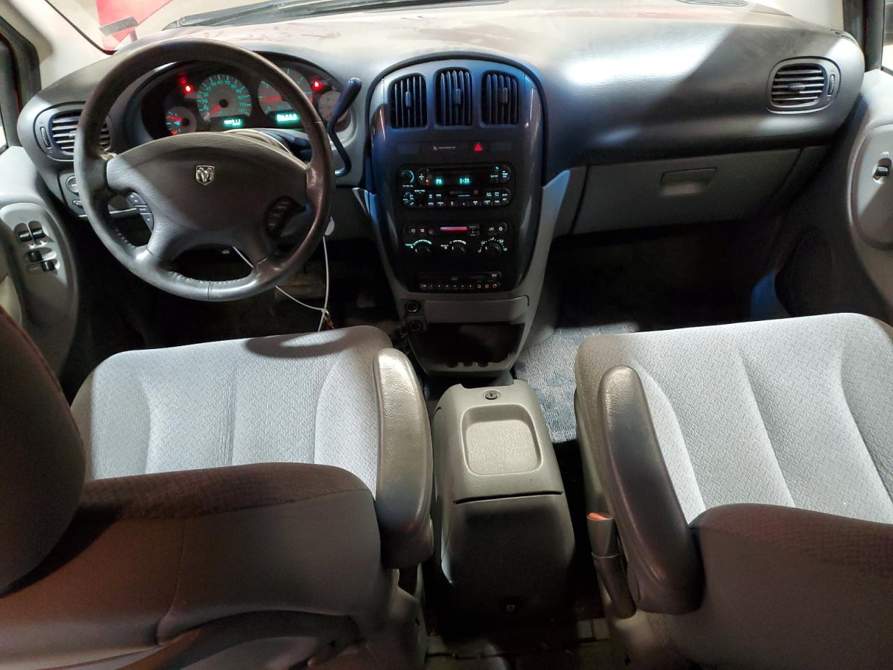 2006 Dodge Caravan - Image 8
