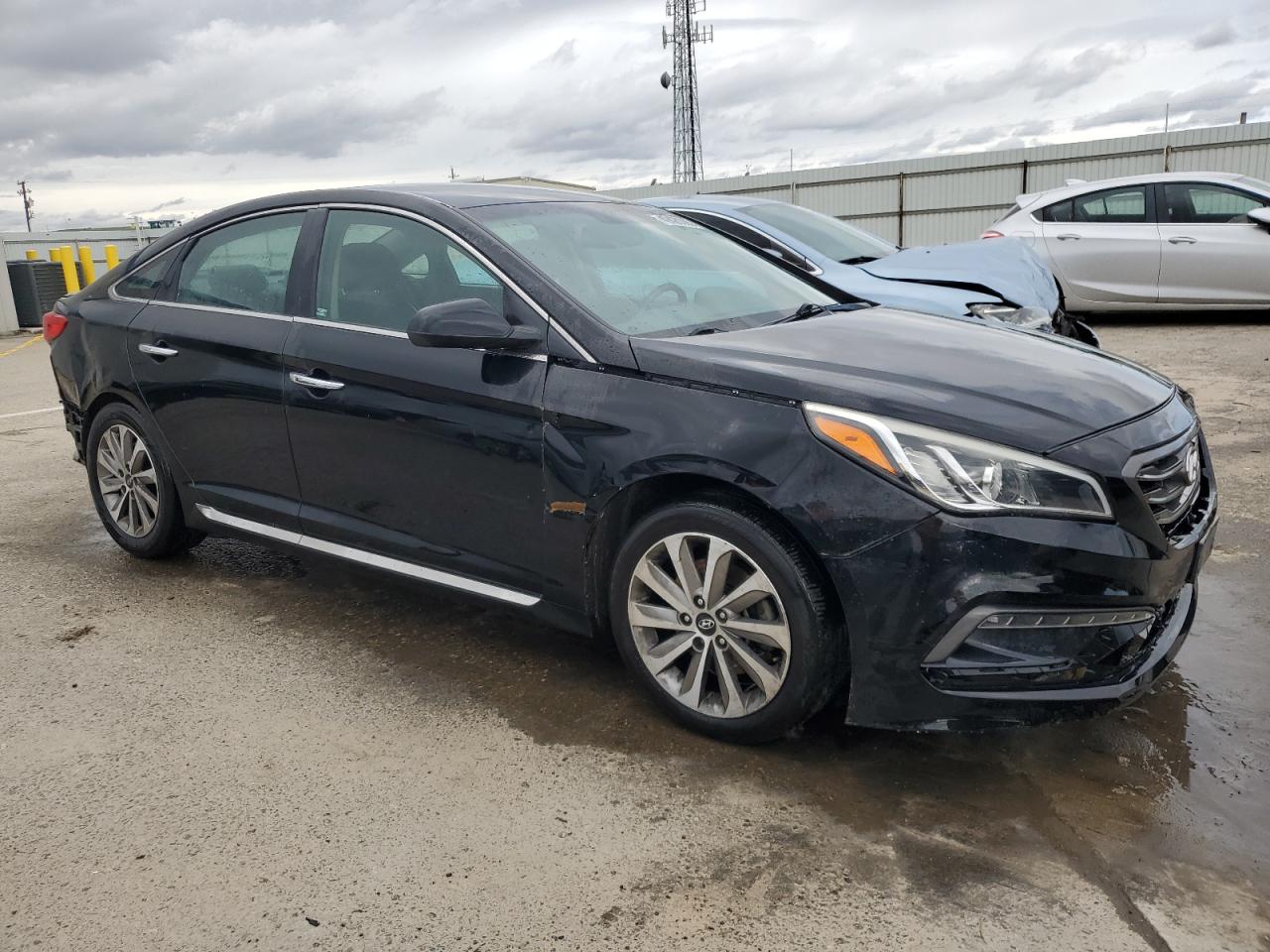 2015 Hyundai Sonata - Image 4
