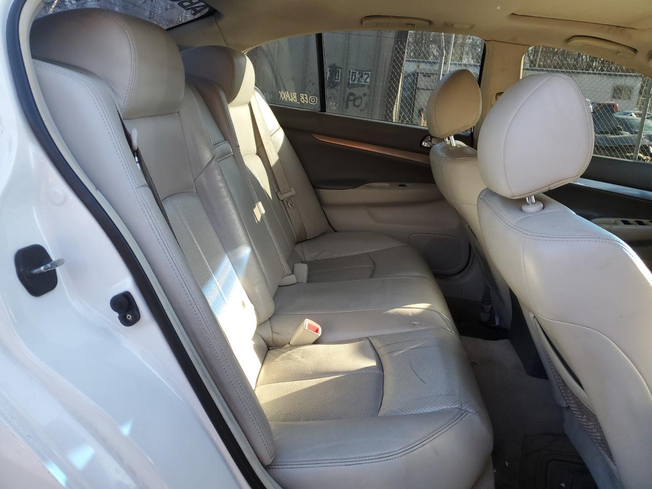2013 Infiniti G - Image 10