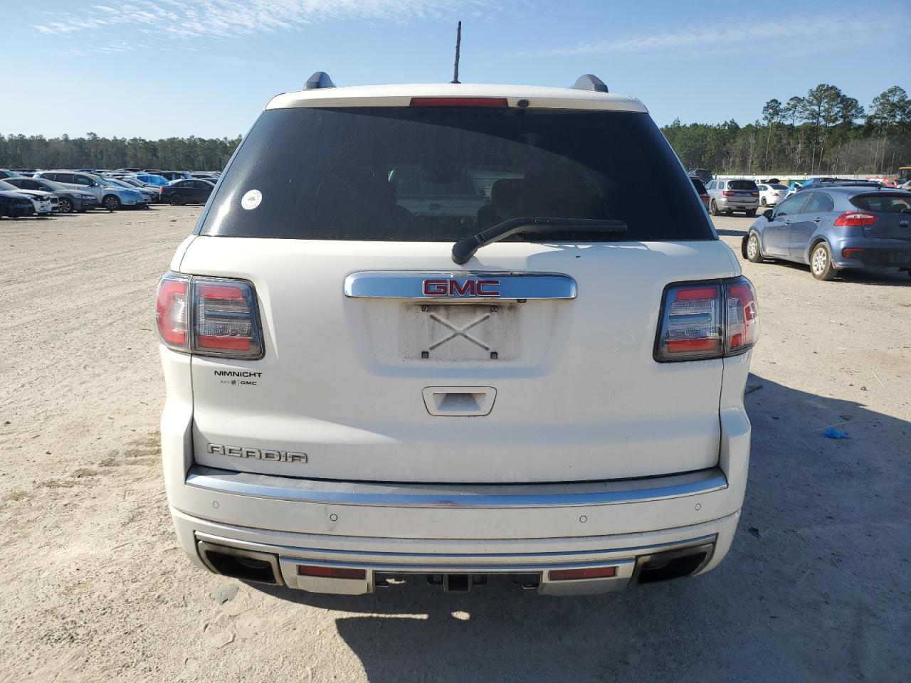 2014 GMC Acadia - Image 6