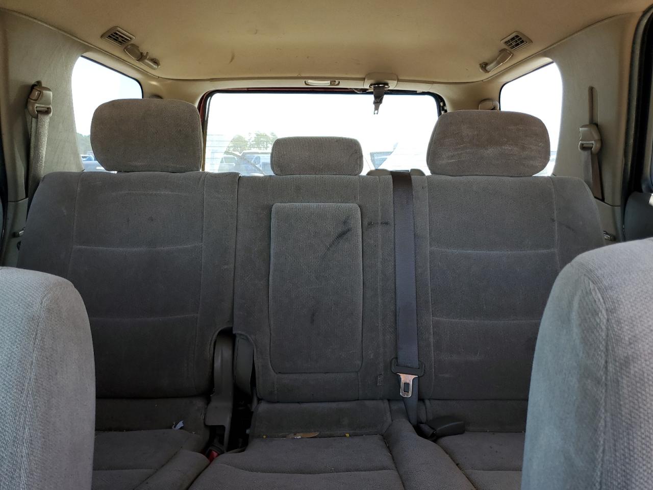 2001 Toyota Sequoia - Image 10