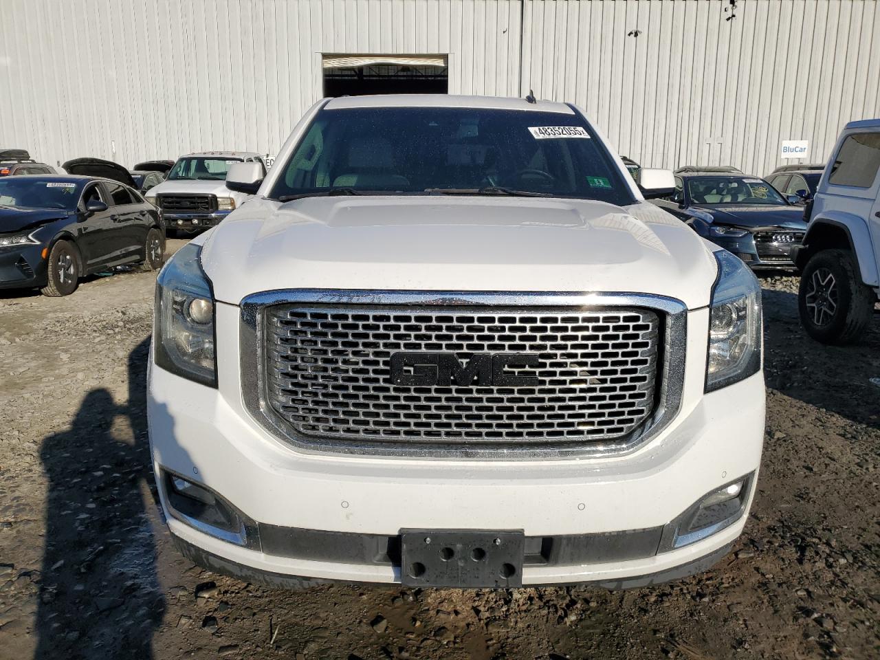 2015 GMC Yukon - Image 5