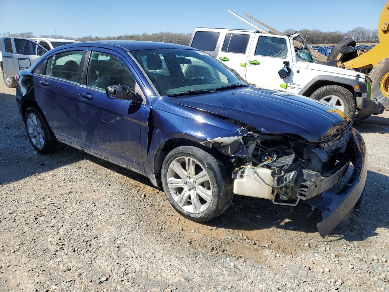 2013 Chrysler 200 - Image 4