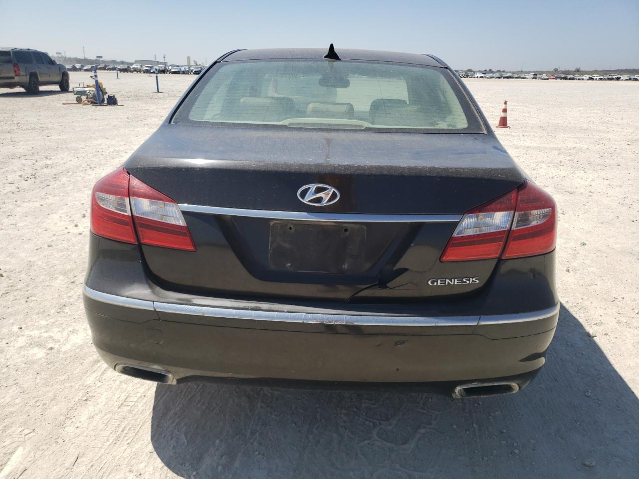 2013 Hyundai Genesis - Image 6