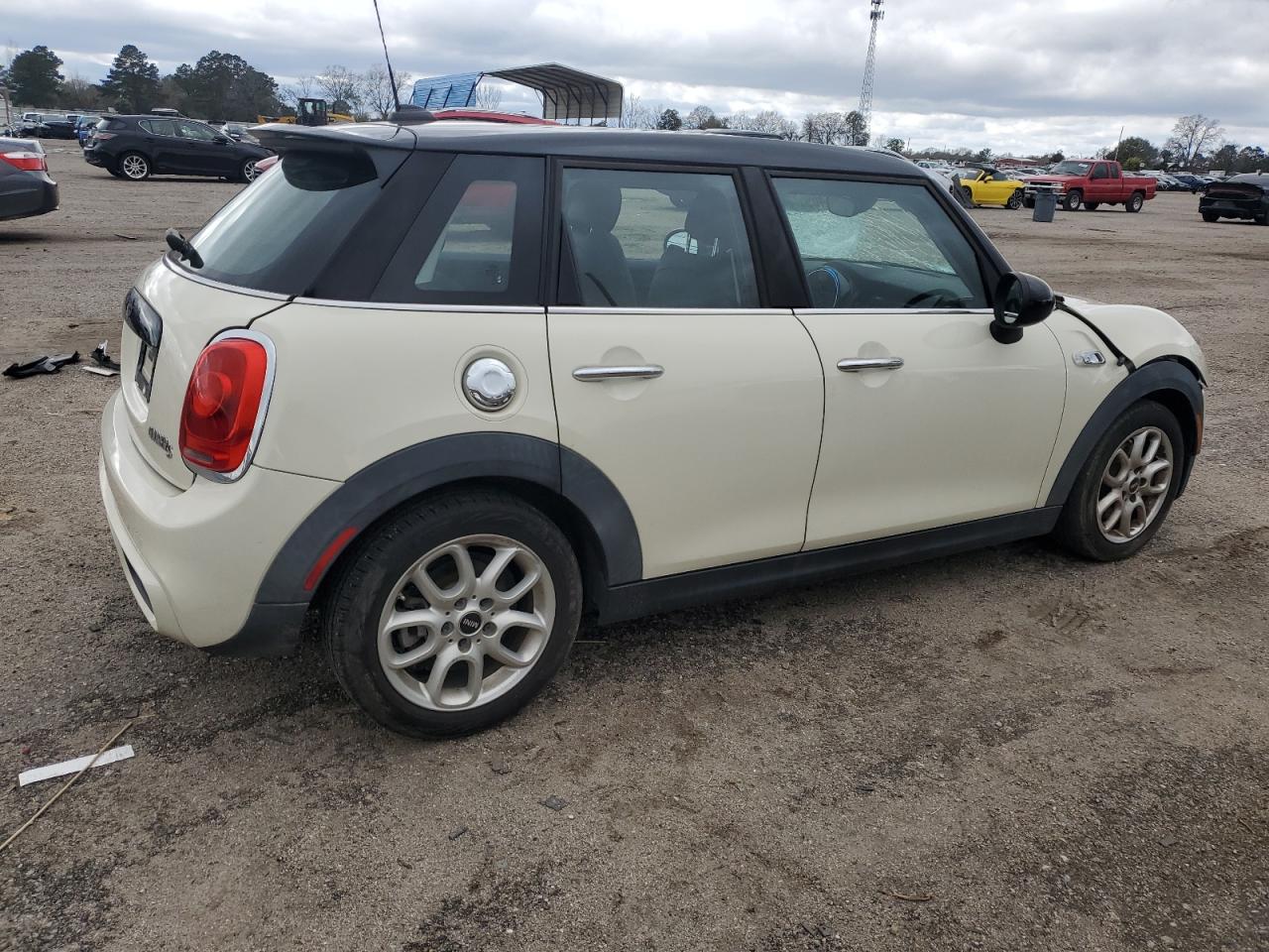 2015 MINI Cooper - Image 3