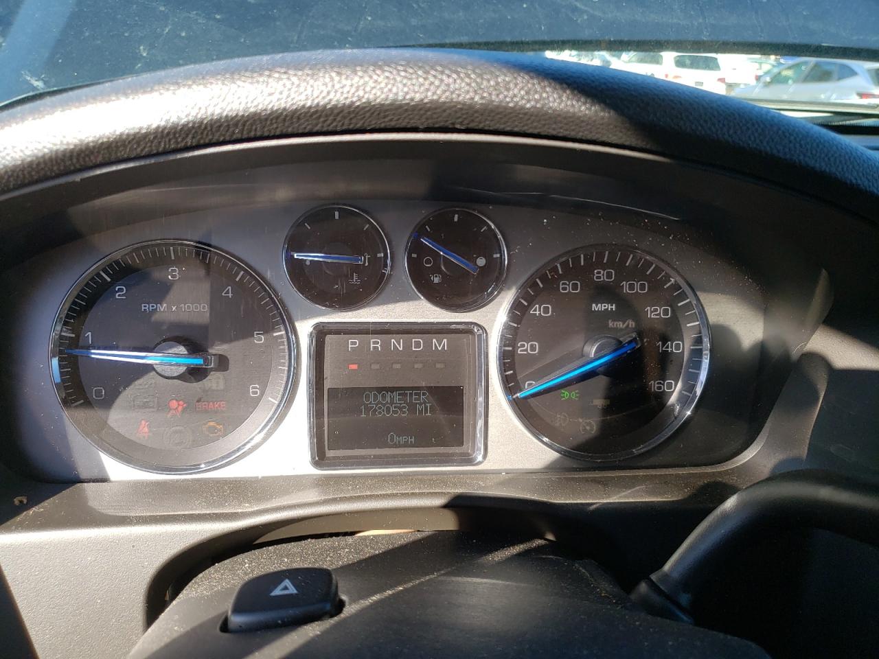 2008 Cadillac Escalade - Image 9