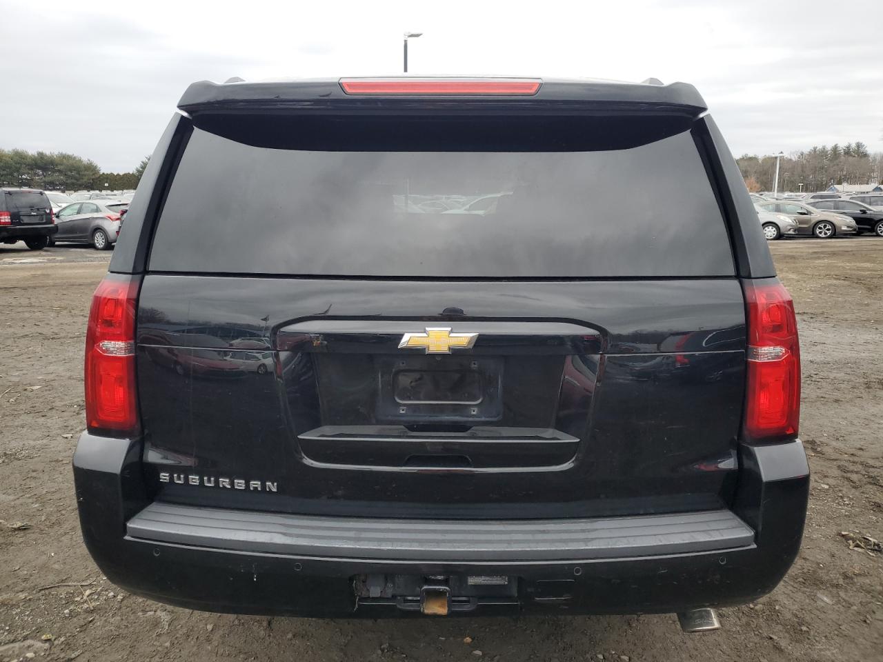 2018 Chevrolet Suburban - Image 6