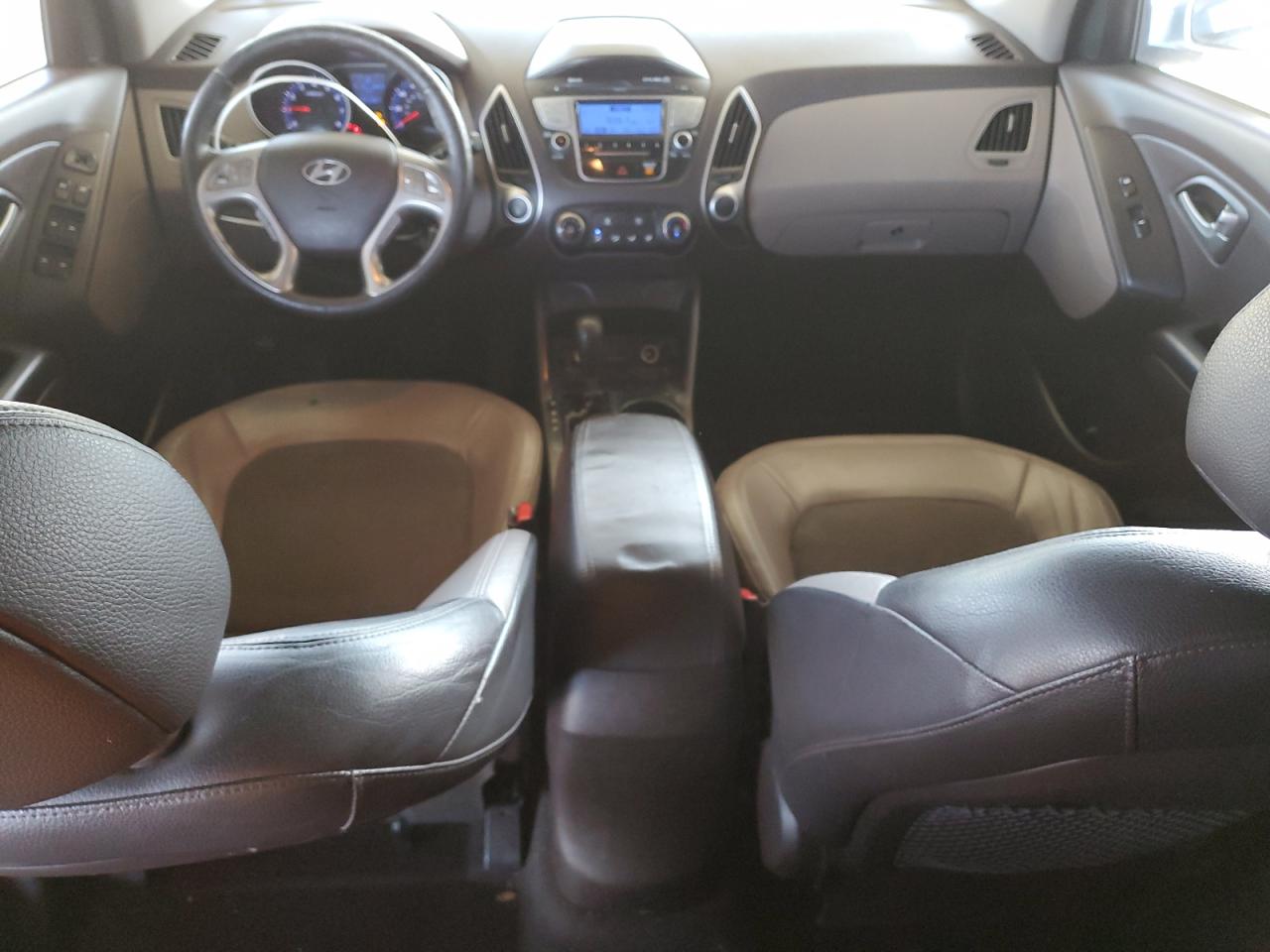 2011 Hyundai Tucson - Image 8