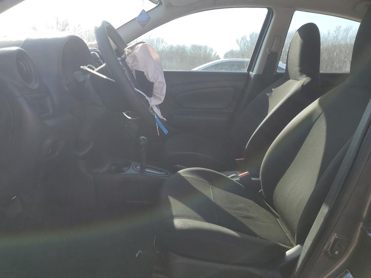 2015 Nissan Versa - Image 7
