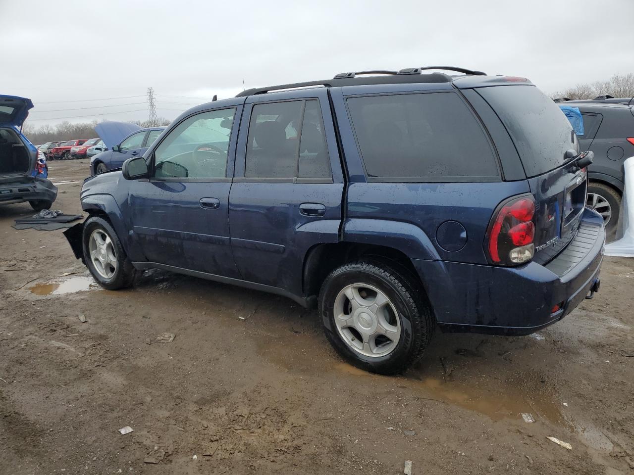 2008 Chevrolet TrailBlazer - Image 2