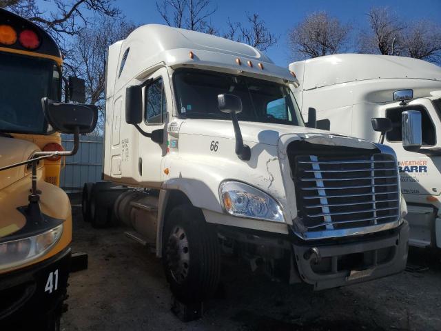 2017 Freightliner Cascadia 125 Semi Truck