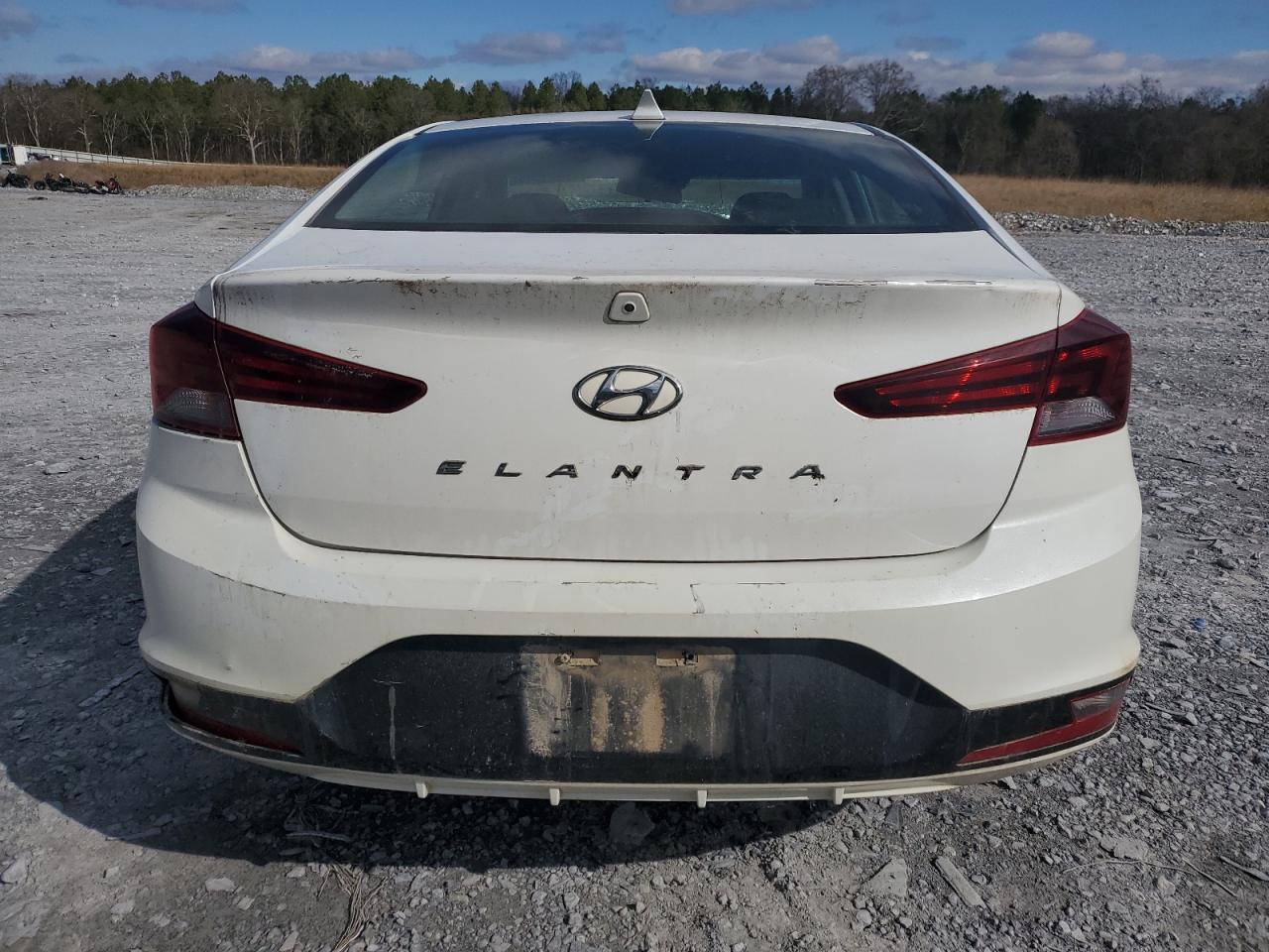2019 Hyundai Elantra - Image 6
