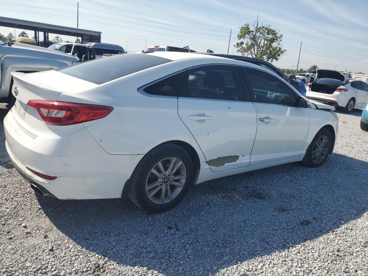 2015 Hyundai Sonata - Image 3