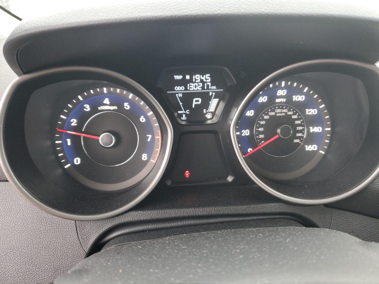2011 Hyundai Elantra - Image 9