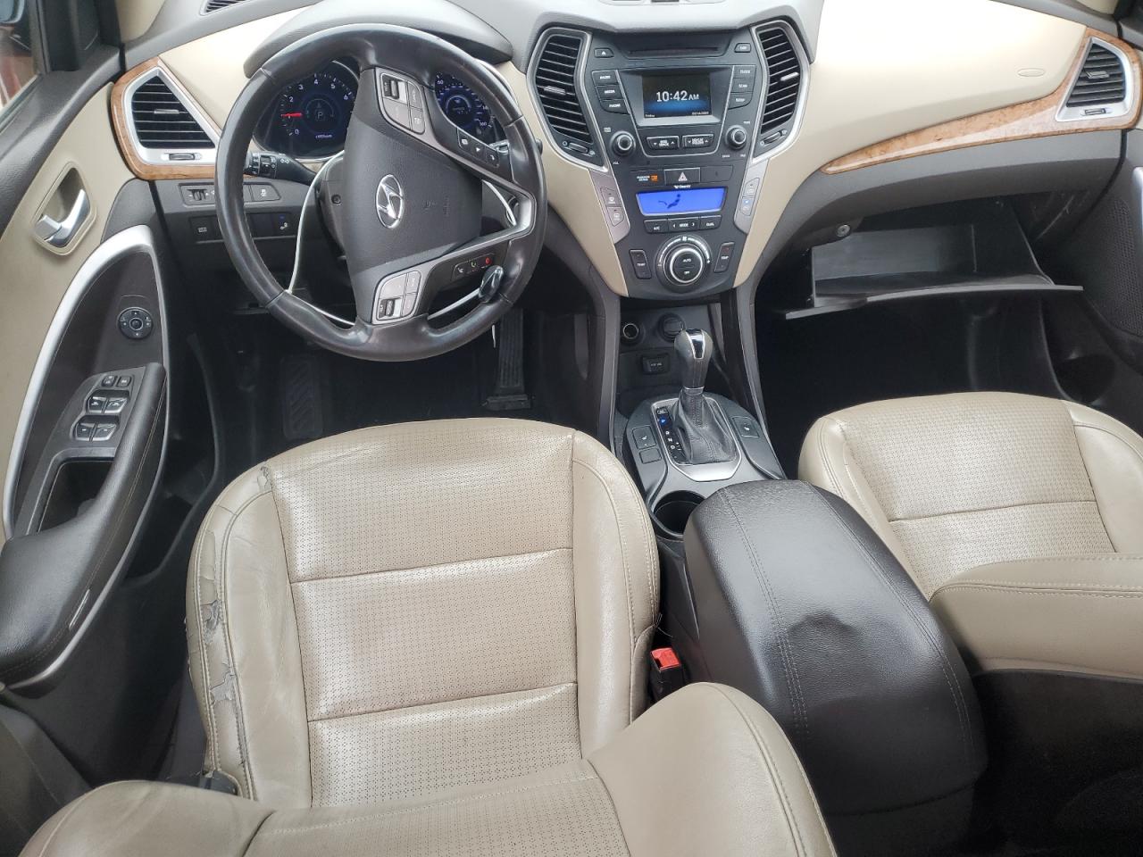 2015 Hyundai Santa Fe - Image 8