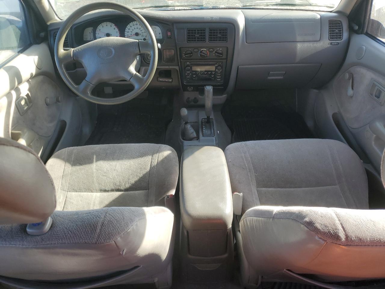 2002 Toyota Tacoma - Image 8
