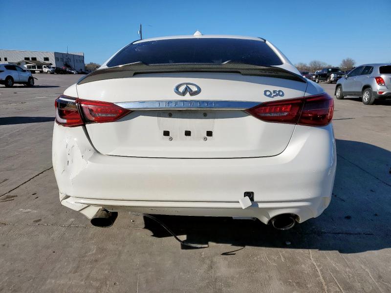  INFINITI Q50 2020 Biały