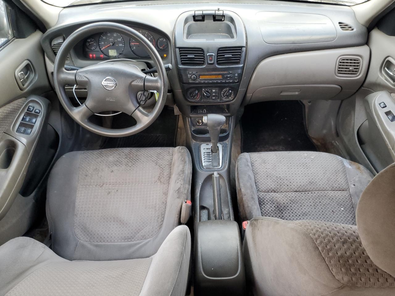 2005 Nissan Sentra - Image 8