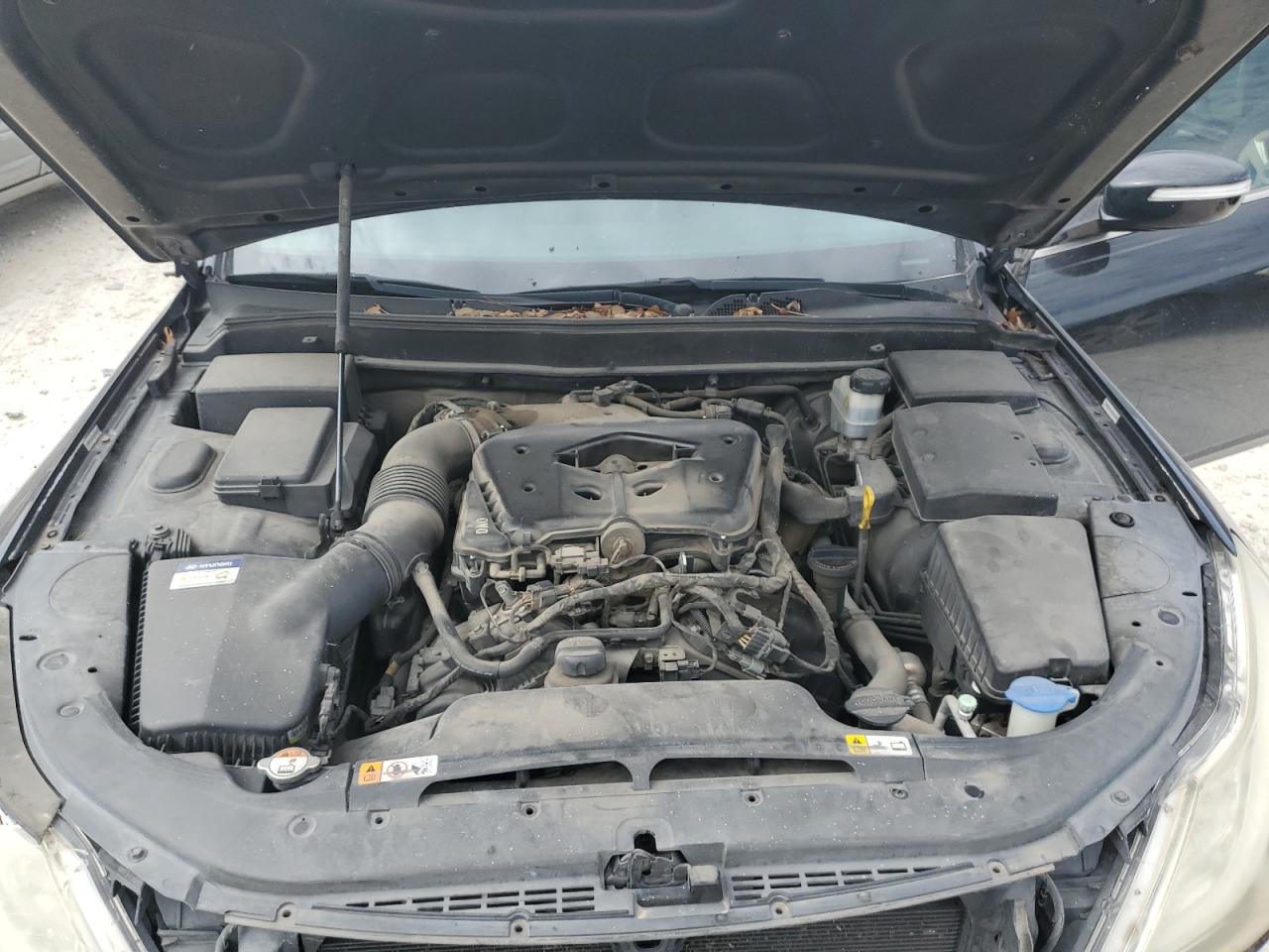2012 Hyundai Genesis - Image 11