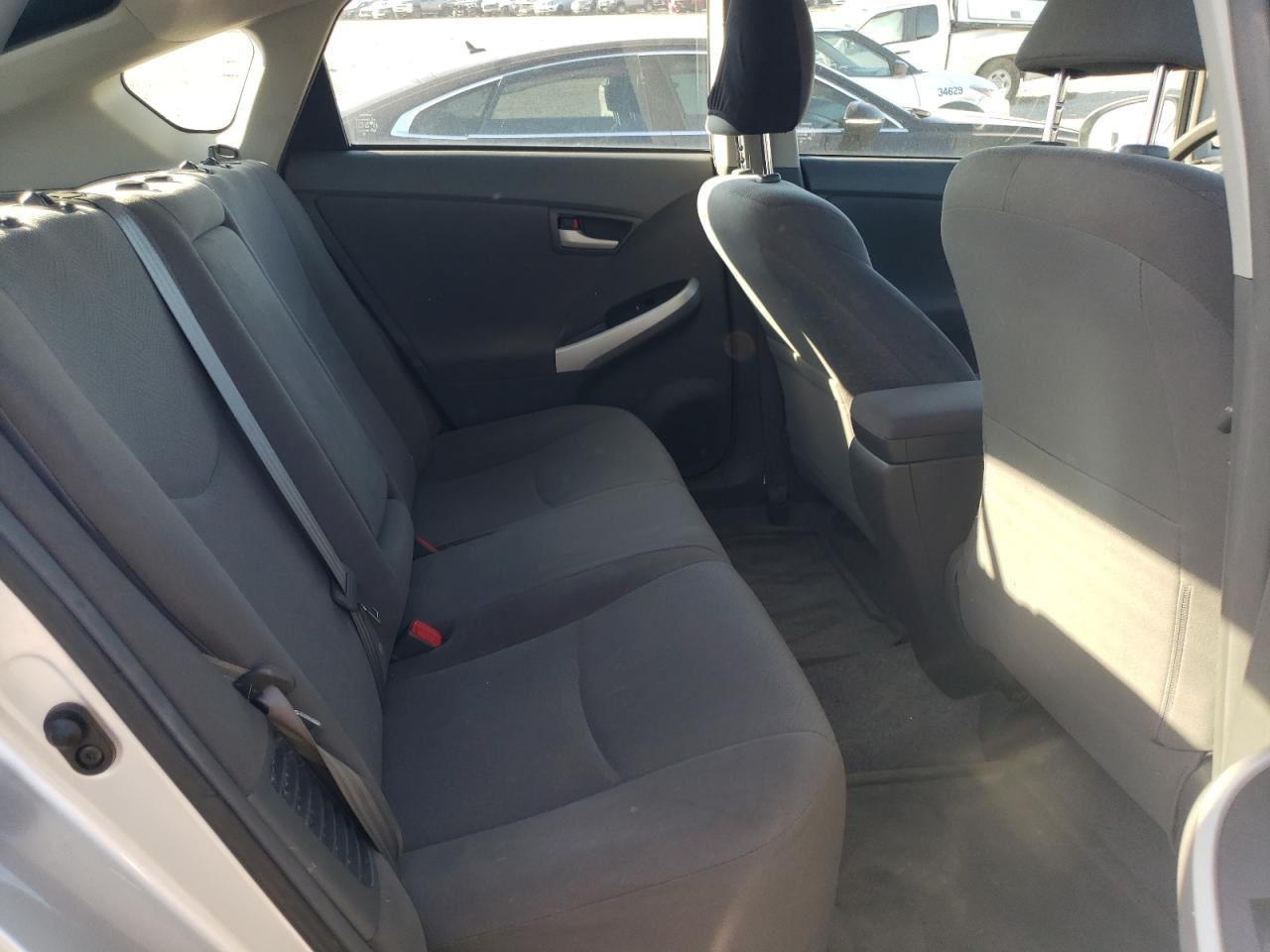 2011 Toyota Prius - Image 10