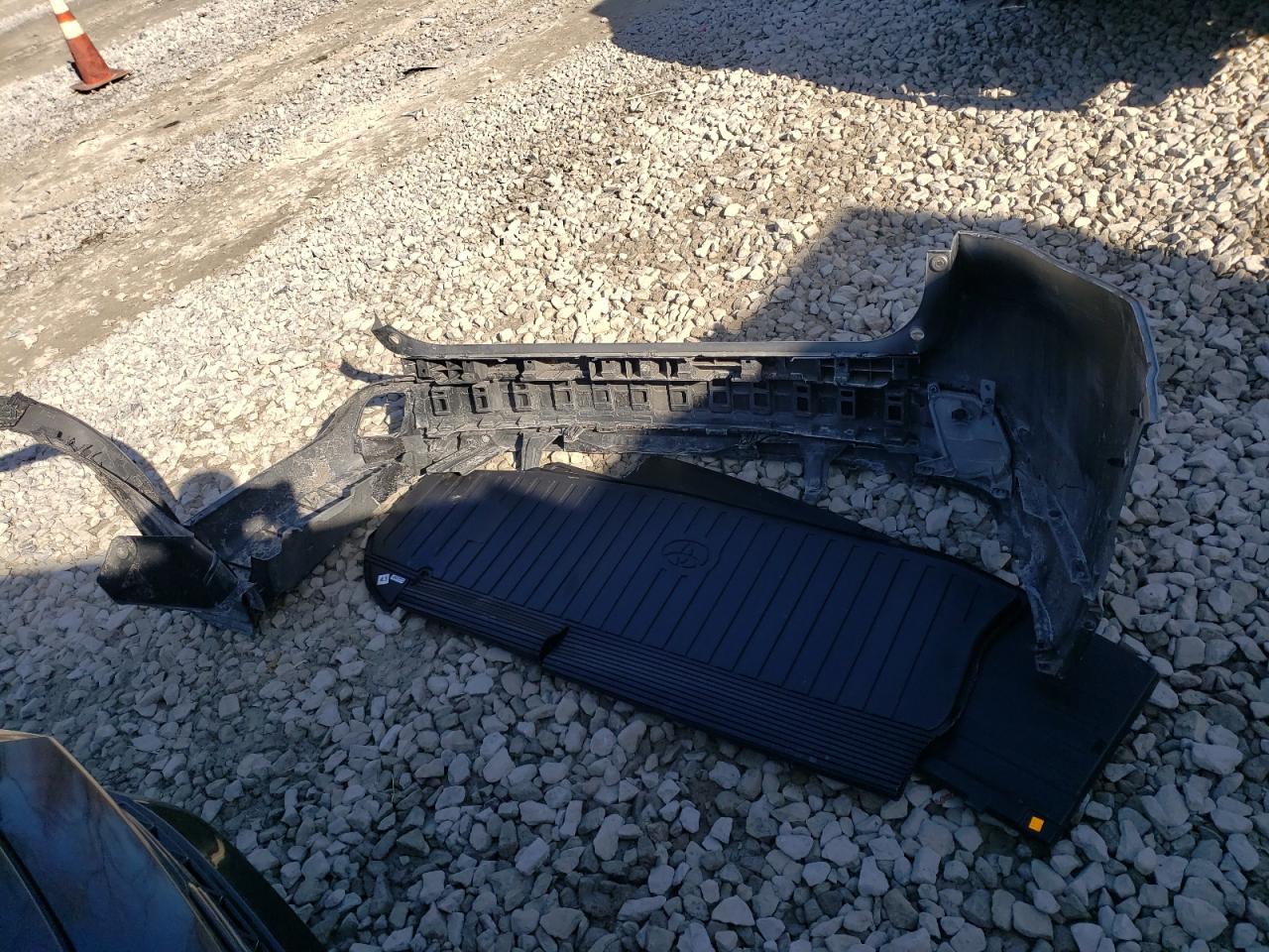 2019 Toyota Highlander - Image 13